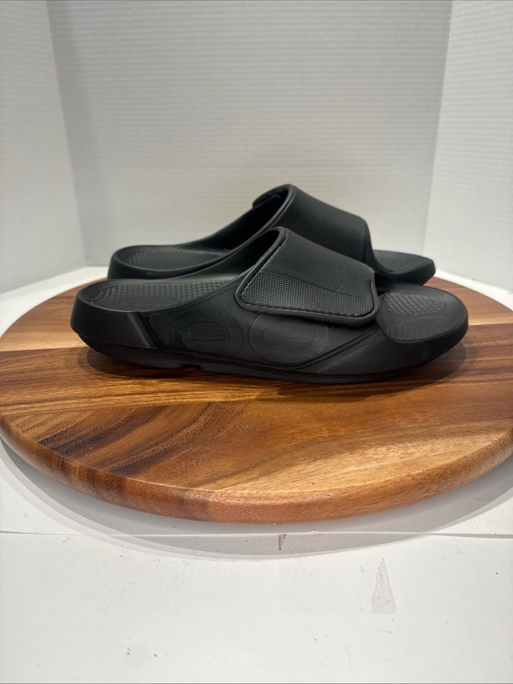 Oofos Ooahh Sport Flex Black Slide Sandals Men's Size 10